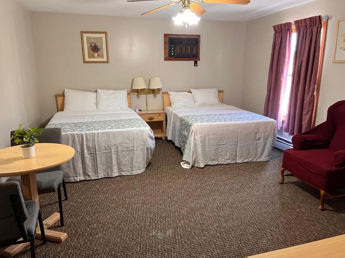 Oswego Inn Екстер'єр фото
