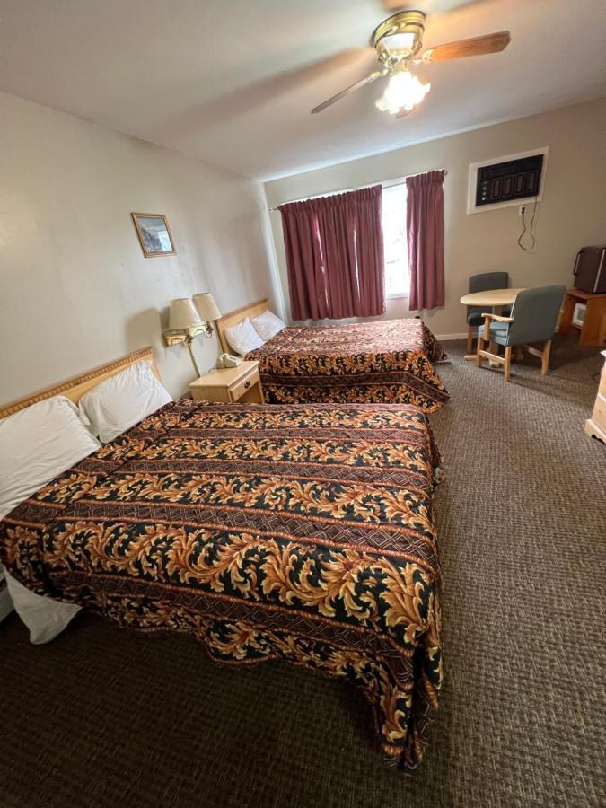 Oswego Inn Екстер'єр фото