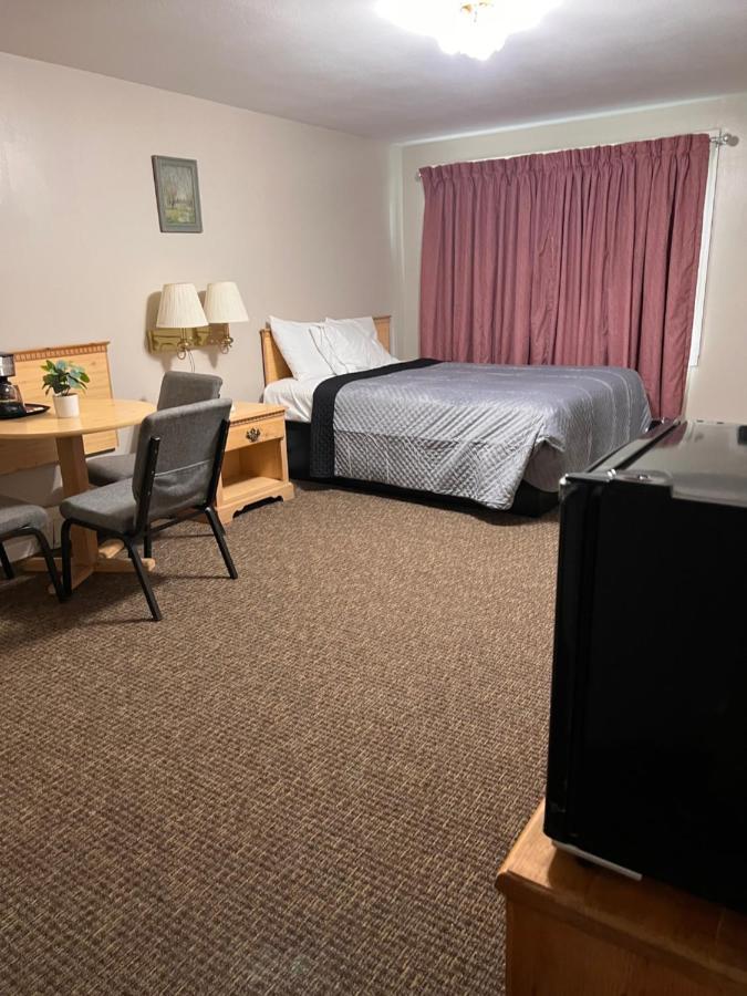 Oswego Inn Екстер'єр фото